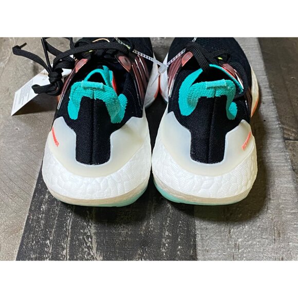 Adidas ULTRABOOST 22 J GIRL Big Kids SIZE 4 Sneaker cblack/turbo/mineus GY4516 - Picture 10 of 14